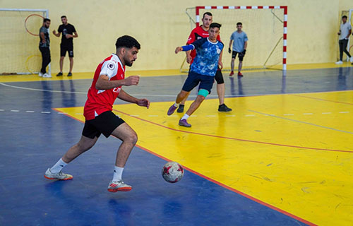 كلية التربية الرياضية B تُتوج بلقب خماسيات جامعة القدس وفريق العلاج الطبيعي وصيفاً