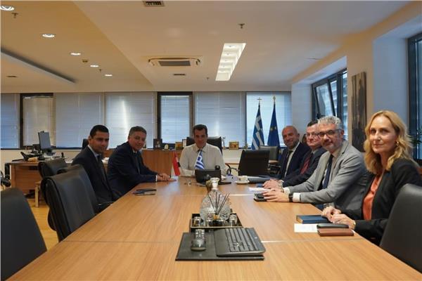 وزير الهجرة اليوناني: العمالة المصرية أحد أولويتنا فهي الأكفأ والأنسب  