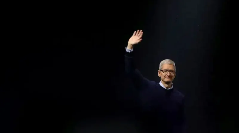 من سيجلس على مقعد القيادة في أبل بعد تيم كوك؟