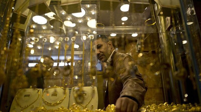 الذهب يخترق حاجز 4500 دولار ويسجل أعلى مستوى في تاريخه