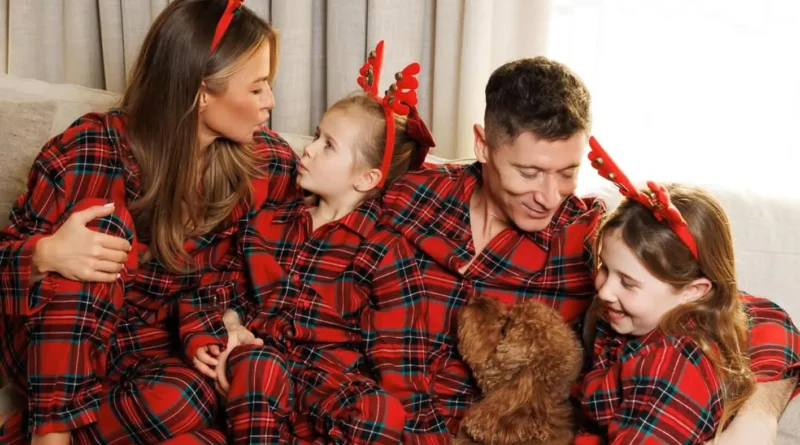 أناقة وهدايا وتنكّر بزيّ “بابا نويل”… كيف احتفل الرياضيون بعيد الميلاد؟ (فيديو وصور)