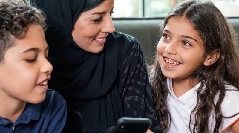 أمن الطفل الرقمي في الإمارات.. تشريع جديد يواكب المستقبل