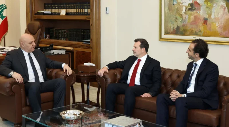 لبنان يُوقّع اتفاقاً مع “مايكروسوف”… دعم الشركات الناشئة والتدريب على استخدام تقنيات الذكاء الاصطناعي