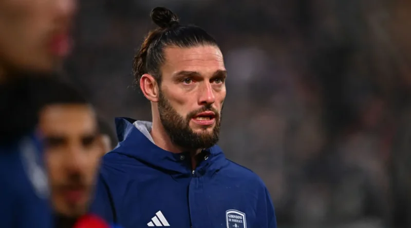 نجم ليفربول السابق كارول يواجه عقوبة السجن بعد إيقافه في المطار