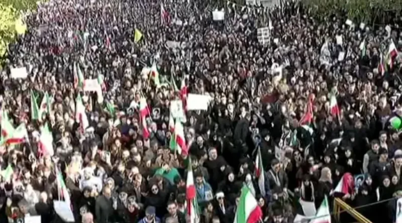 5 عند الخامسة: بوتين يدخل على الخط وانشقاق عناصر من “قسد”… إسرائيل: مستعدّون لكلّ السيناريوهات