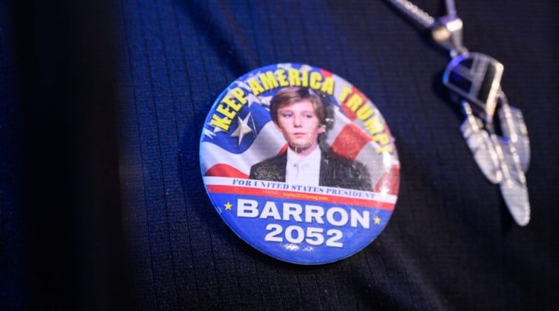 نيوزويك: نجل ترامب الأصغر يطلق شركة برأس مال مليون دولار