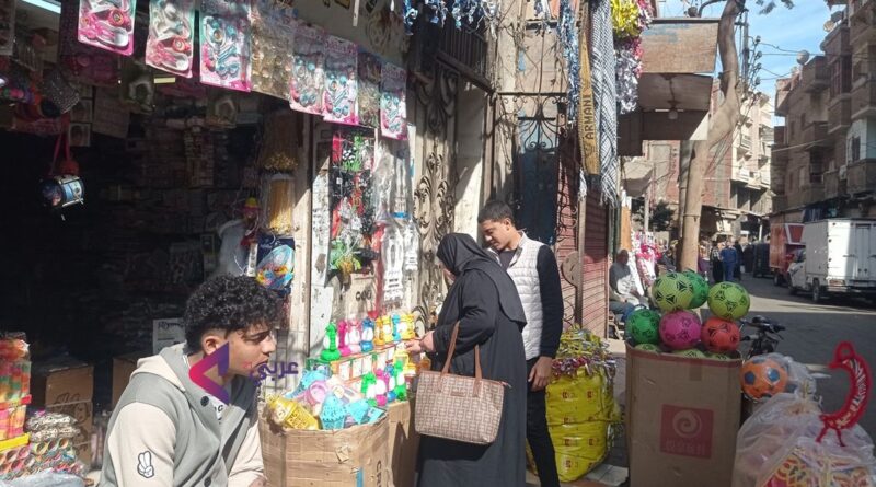 ركود يطفئ بهجة الأسواق.. كيف غير الغلاء طقوس المصريين قبل رمضان؟
