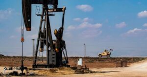 “رويترز”: شركات سعودية وأمريكية تتعاون في مشروع طاقة بسوريا