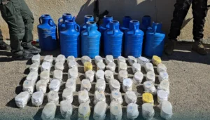 “الإخبارية السورية”: ضبط شحنة مخدرات آتية من لبنان قُرب منطقة الزبداني (صور)