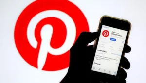 “بينترست” تعلن تفوقها على “شات جي بي تي” في البحث