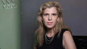 في ظروف غامضة… وفاة منتجة المسلسل الإسرائيلي “طهران”