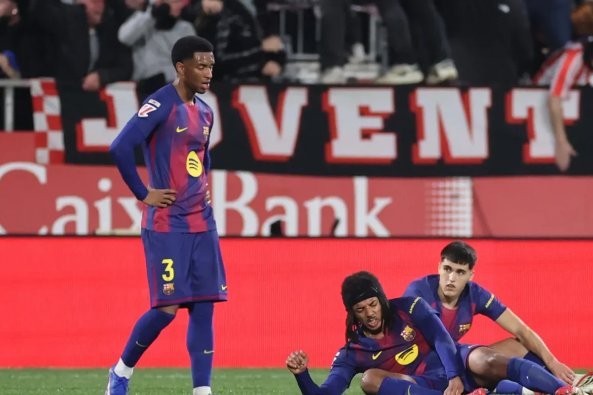 برشلونة يسقط أمام جيرونا ويفقد صدارة الدوري الإسباني (فيديو)