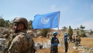 أمنيون إسرائيليون بارزون: من الأفضل التنسيق مباشرة مع الجيش اللبناني من دون “اليونيفيل”
                         , 
                   سيناريو حرب إسرائيلية استباقية يقلق لبنان… لا ضمانات أميركية و”الحزب” يتهيأ للإسناد؟