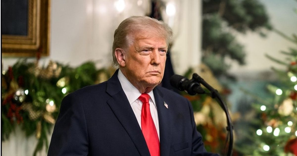 في تحدي لقرار المحكمة العليا.. رسوم ترامب تدخل حيز التنفيذ لـ150 يوما