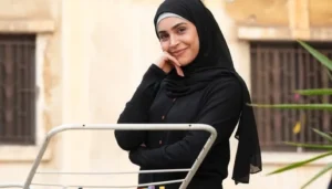 ياسمينا زيتون ترتدي الحجاب في “بخمس أرواح”… إطلالة درامية مدروسة (صور)