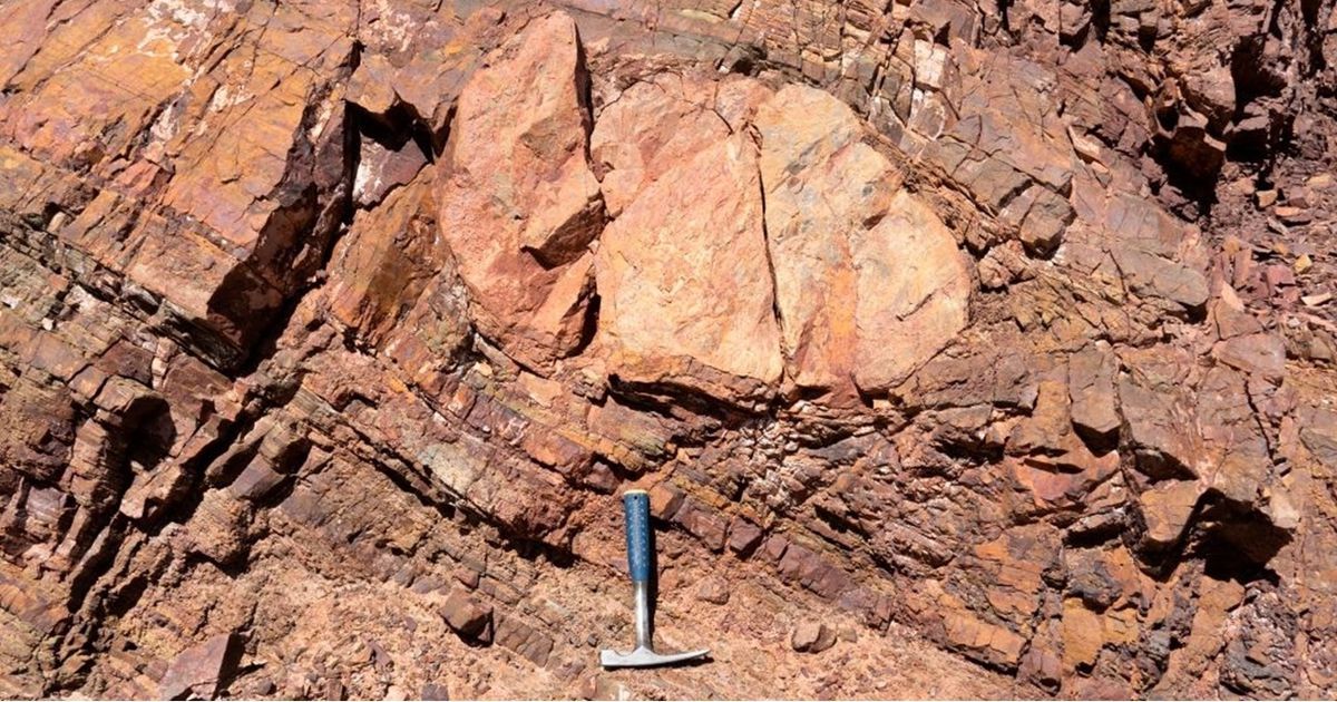 شركة أوزبكية تبدأ التنقيب عن الهيدروكربونات والمعادن في أفغانستان