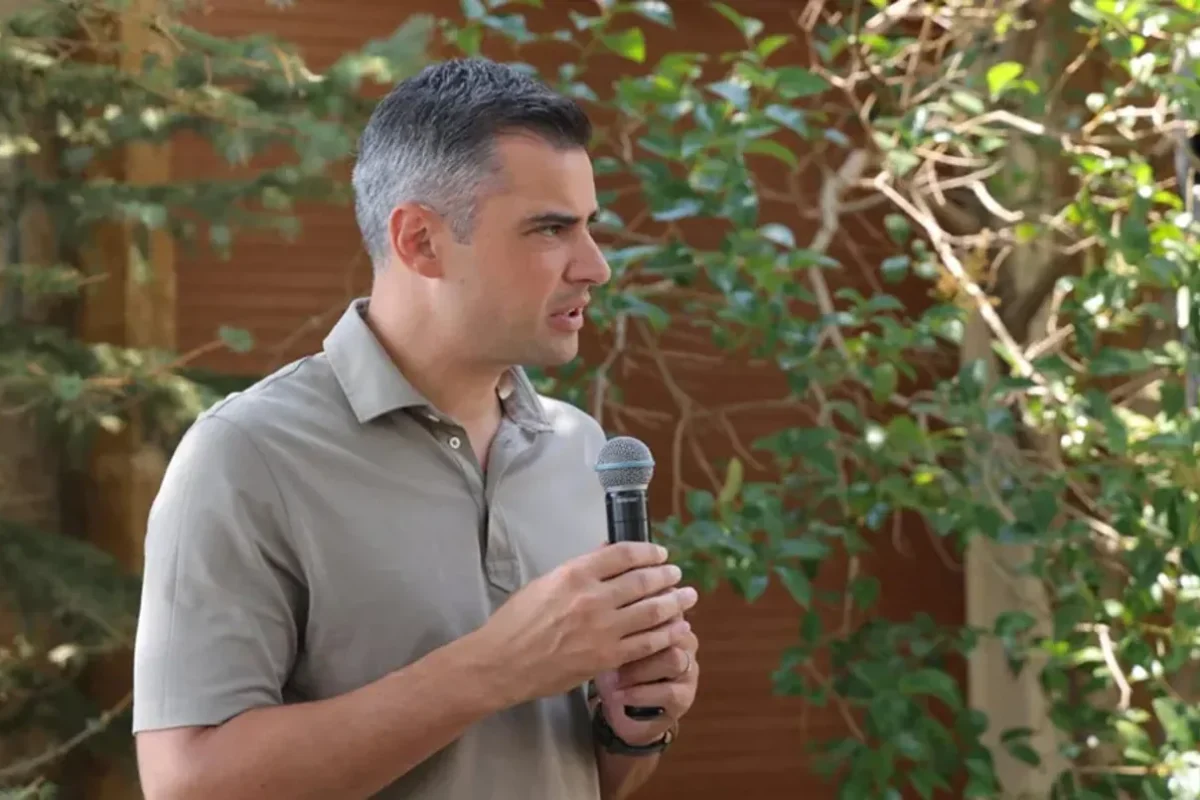 فرنجيه تقدّم باقتراح قانون يحظر استخدام وسائل التواصل الاجتماعي للأطفال
                         , هل حظر الـ”سوشيال ميديا” هو الحلّ الأمثل؟