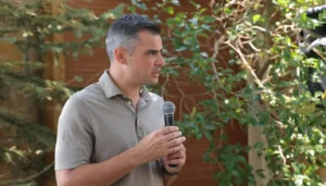 فرنجيه تقدّم باقتراح قانون يحظر استخدام وسائل التواصل الاجتماعي للأطفال
                         , هل حظر الـ”سوشيال ميديا” هو الحلّ الأمثل؟