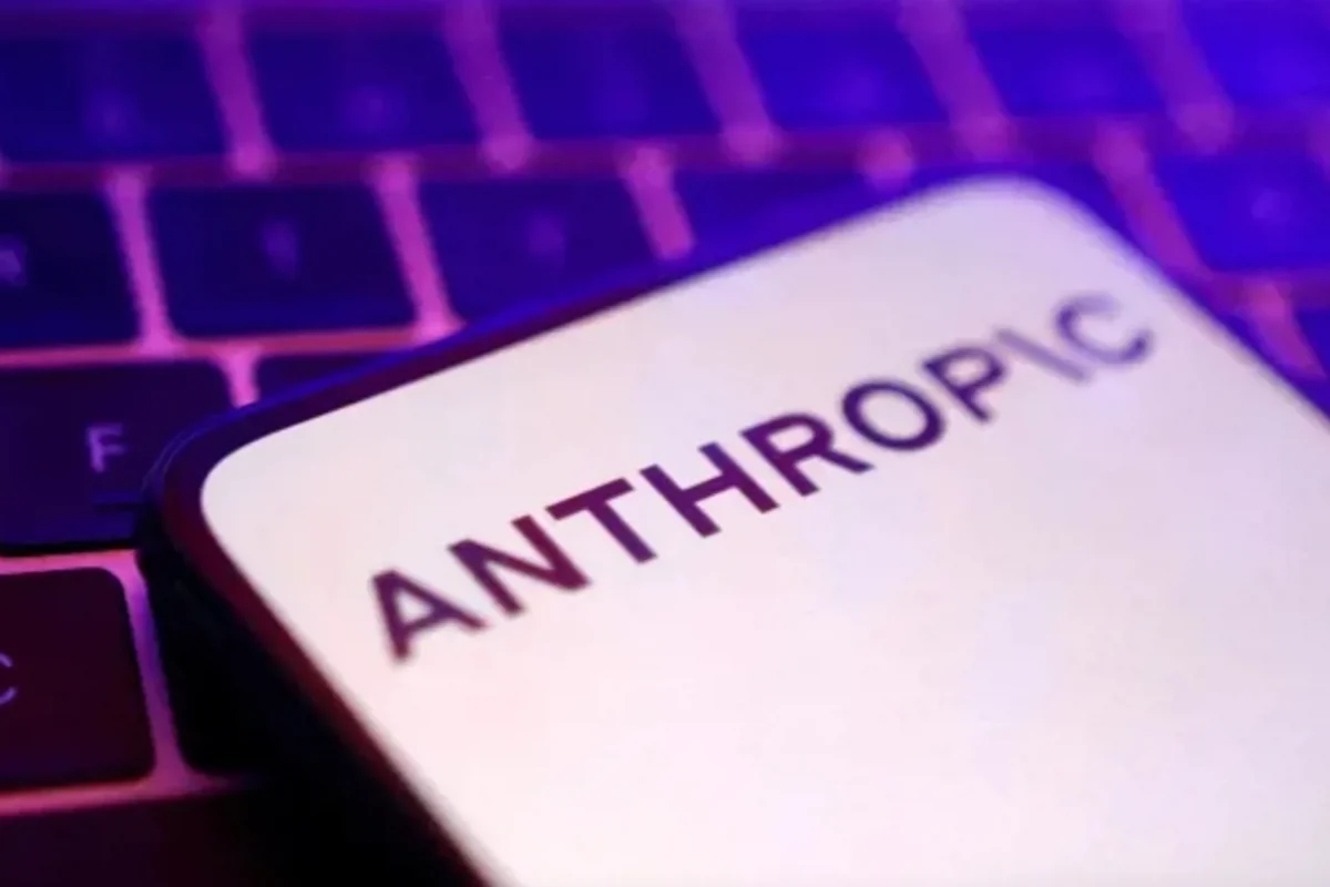 ترامب يتفق مع “أوبن إيه آي” ويقاطع “أنثروبك”: حظر اتحادي رداً على رفض مطالب البنتاغون