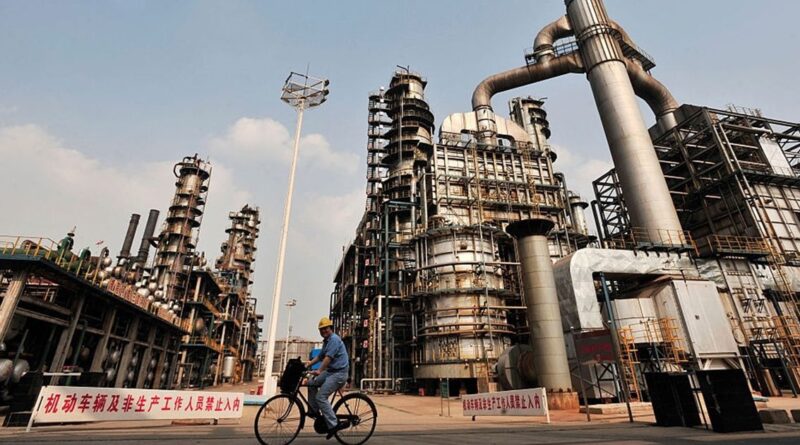الصين تطلب من شركات تكرير النفط تعليق صادراتها خوفا من نقص الإمداد