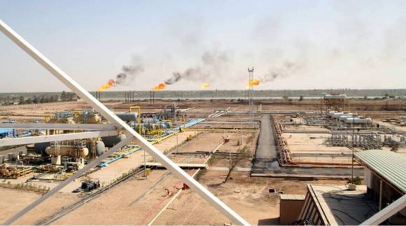 دول خليجية كبرى تخفض إنتاج النفط بنحو الثلث مع إغلاق مضيق هرمز