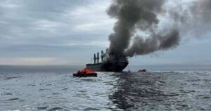 خبير دولي لـ”عربي21″: إغلاق “هرمز” سيرفع ديون أمريكا إلى 41 تريليون دولار