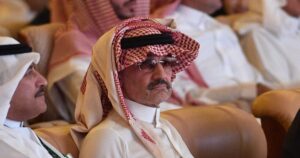 تصنيف “فوربس” لأغنى الشخصيات العربية للعام 2026 (إنفوغراف)