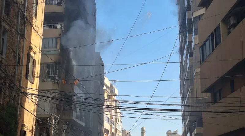 بالفيديو- تصعيد إسرائيلي خطر بالعاصمة بيروت… استهداف شقة سكنية جديدة في منطقة زقاق البلاط