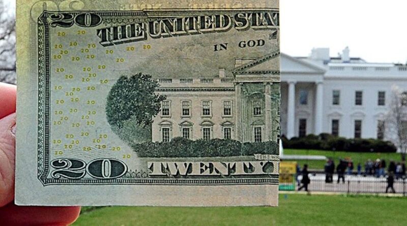 الدولار الأمريكي يتعافى من خسائر كبيرة أمام عملات رئيسية