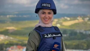 نقاش شديد اللهجة إثر اغتيال الإعلامية فاطمة فتوني
                         , رسميون وإعلاميون ينعون علي شعيب وفاطمة فتوني: جريمة حرب بحق رسالة الصحافة