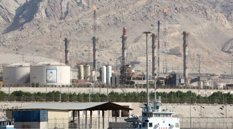 إيران تعلن ارتفاع صادراتها النفطية وتؤكد جاهزيتها لكل السيناريوهات