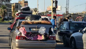 أهالي جنوب لبنان يتحضّرون للعودة إلى قراهم… ومناشدات للتريّث لجلاء المشهد (فيديو وصور)