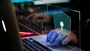 تحذير سيبراني اماراتي: 25% من الملفات تحتوي على بيانات حساسة… إليك كيف تحمي نفسك