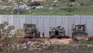 “حزب الله” في أول عملية بعد الهدنة: تدمير 4 دبابات بعبوة ناسفة في بلدة دير سريان جنوب لبنان