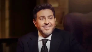 انتكاسة هاني شاكر صحياً تثير قلق الوسط الفني… نجوم العرب يدعون لشفائه