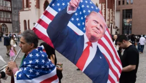 استعجال ترامب يصطدم بتمهّل إيران: مفاوضات إسلام آباد تحت ضغط المهلة والتهديد
                         , هل يرتكب ترامب “مغالطة المقامر” مع إيران؟