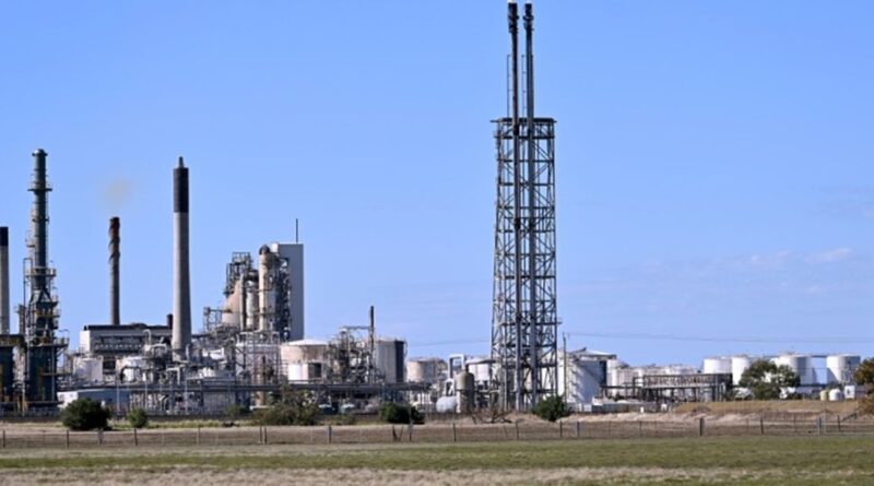 هل يمكن أن يتخلى العالم عن الوقود الأحفوري؟