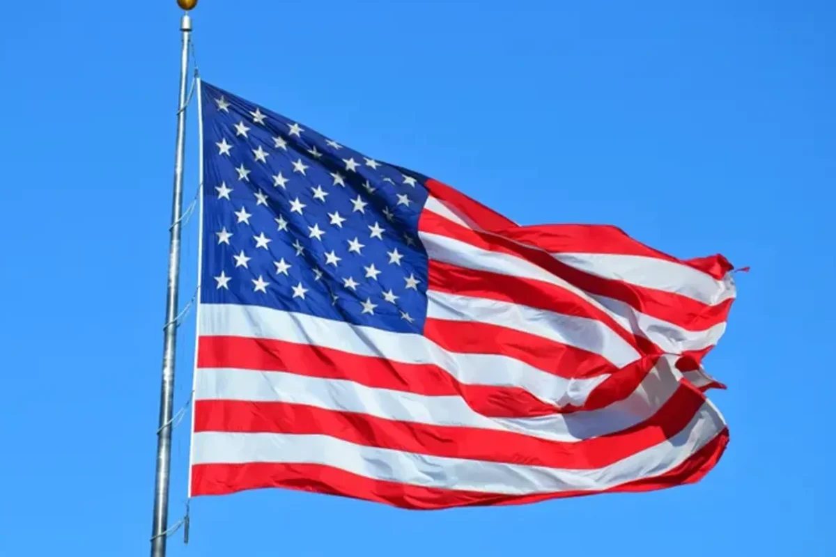 أميركا تصدر تحذيراً عالمياً يتهم شركات صينية بسرقة تقنيات الذكاء الاصطناعي