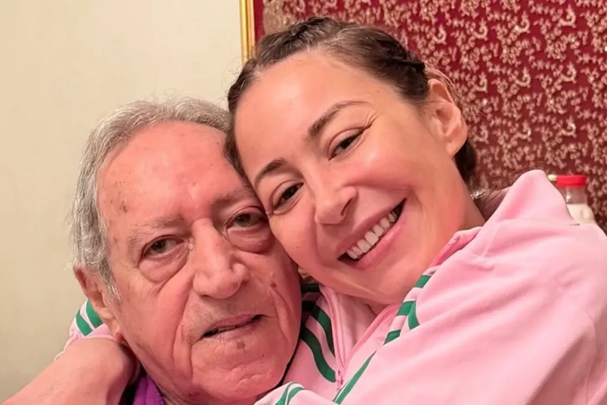 منة شلبي تحيي ذكرى ميلاد والدها الراحل برسالة مؤثرة (صور)