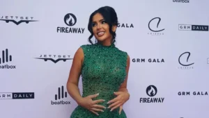 مقتل مؤثرة دهساً… مغنية سابقة من “The X Factor” في دائرة الاتهام