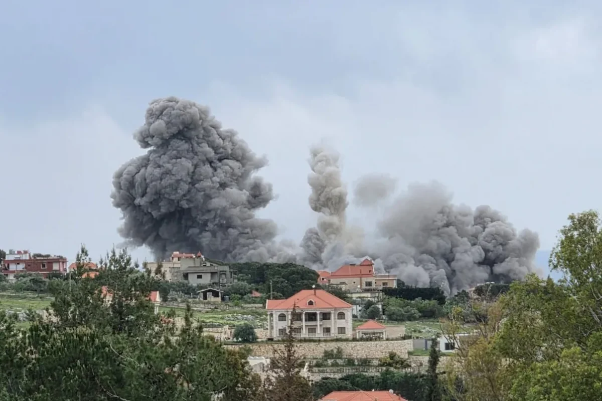 بيان منسوب لـ”حزب الله” بإخلاء مناطق في جنوب لبنان… ما صحته؟
                         , حزب الله يدعو الأهالي إلى العودة لأماكن النزوح الآمنة؟ النهار تتحقق FactCheck , 
                   إسرائيل و”حزب الله”: إعادة جنوب لبنان إلى ما قبل عام 2000