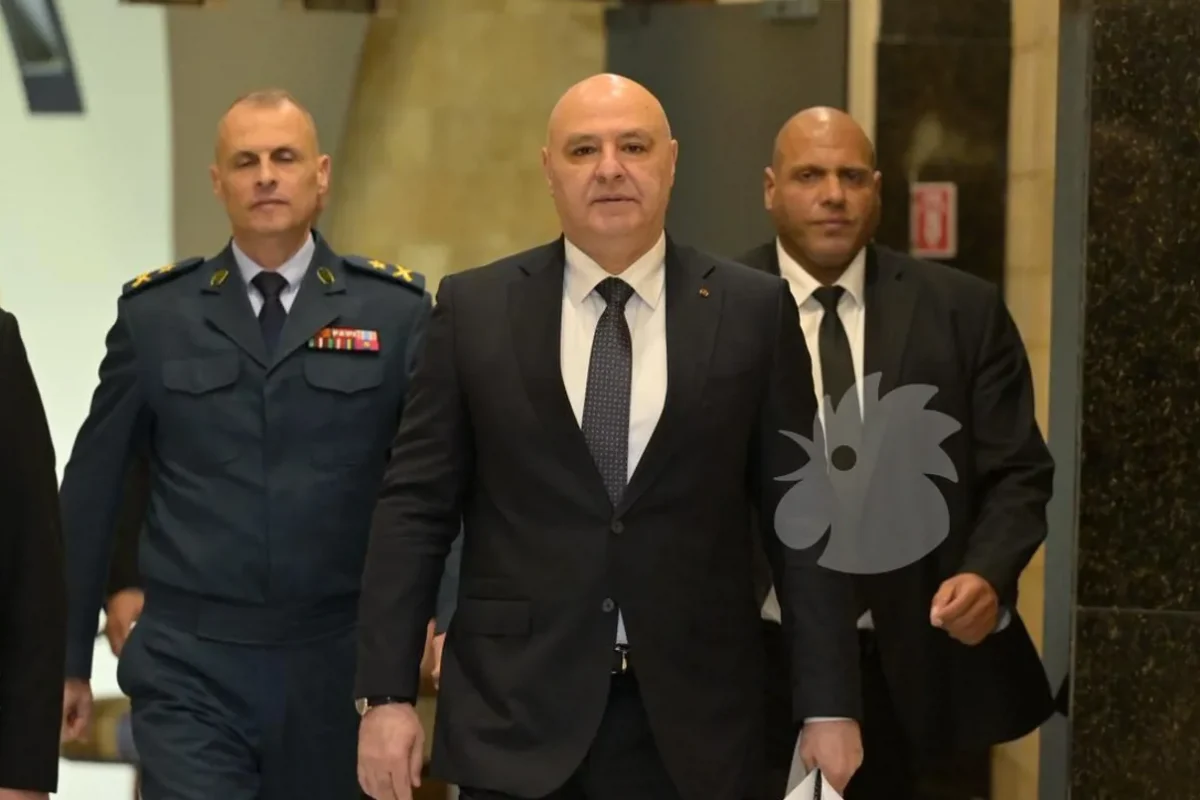 تقرير أمني إسرائيلي: حياة الرئيس اللبناني جوزف عون بخطر بسبب المفاوضات مع إسرائيل
                         , لبنان وإسرائيل نحو “اتفاق تطبيع”؟ , 
                   هل ستتراجع الدولة اللبنانية عن المفاوضات المباشرة مع إسرائيل؟