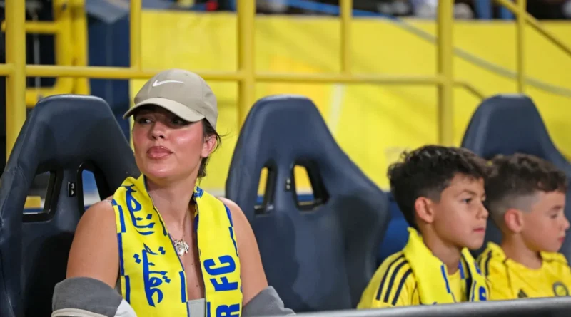 هكذا دعمت جورجينا رودريغيز رونالدو في مباراة النصر ضد الهلال (فيديو وصور)