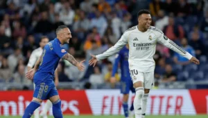 شجار بين جمهور ريال مدريد وفلورنتينو بيريز وصافرات استهجان بوجه مبابي (فيديو وصورة)