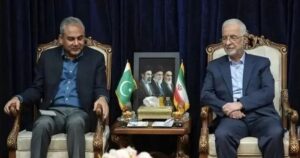 إيران تنهي تبعيتها لترانزيت الإمارات وتتسلم بضائعها عبر موانئ باكستان