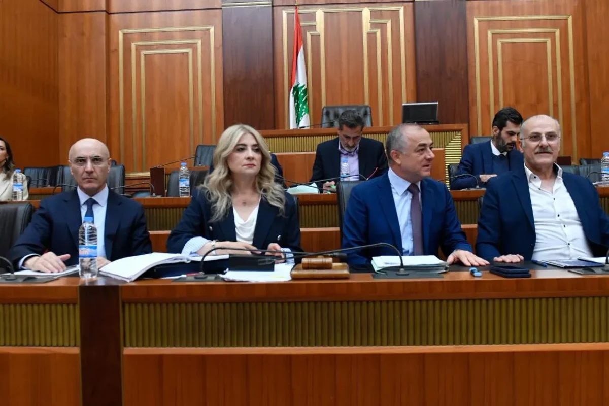 إقرار قانون العفو العام في لبنان بعد إدخال تعديلات عليه
                         , الجرائم المستثناة من العفو العام: الأمن والفساد خارج المساومة
