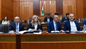 إقرار قانون العفو العام في لبنان بعد إدخال تعديلات عليه
                         , الجرائم المستثناة من العفو العام: الأمن والفساد خارج المساومة