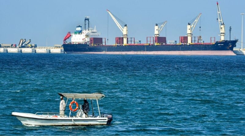 موانئ السعودية تطلق خدمة شحن بين جدة وصلالة وجيبوتي