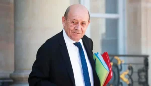 فرنسا مع المفاوضات رغم استبعادها… ولا دعم للجيش قبل نزع السلاح
