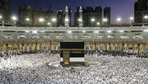 الذكاء الاصطناعي يرافق الحاجّ في كلّ خطوة: من لحظة السفر إلى رمي الجمرات